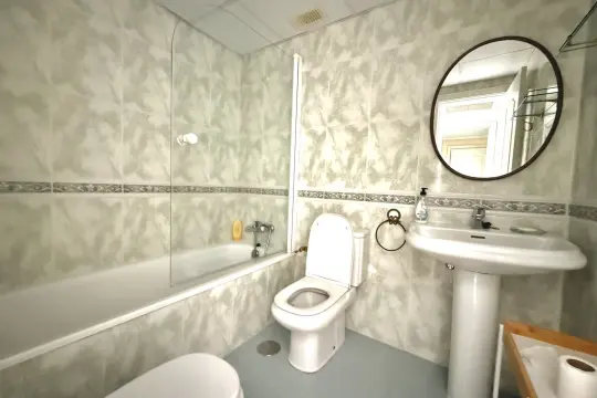 Image 6 thumb