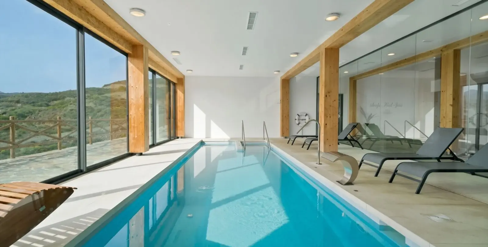 Sale of penthouse in El Paraiso 30