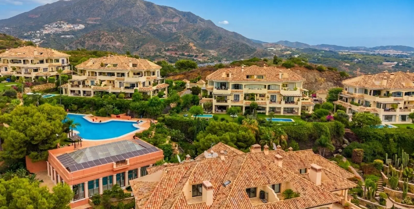 Продажа двухуровневого пентхауса в Nueva Andalucía 48