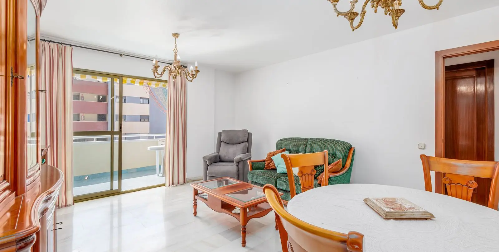 Venta de apartamento en planta media en Fuengirola 4