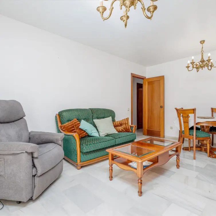 Venta de apartamento en planta media en Fuengirola