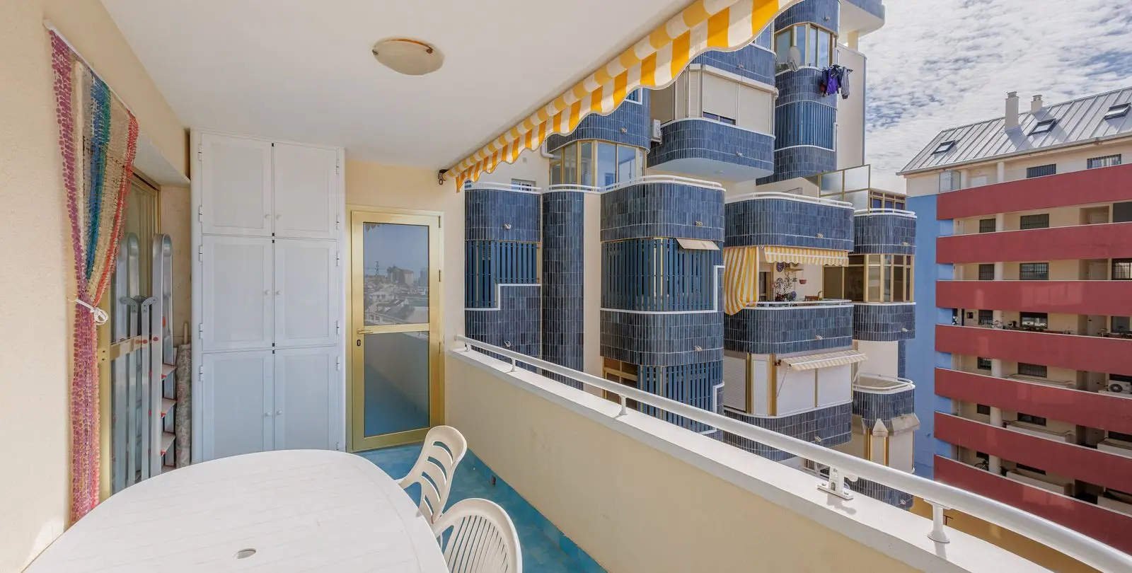 Venta de apartamento en planta media en Fuengirola 12