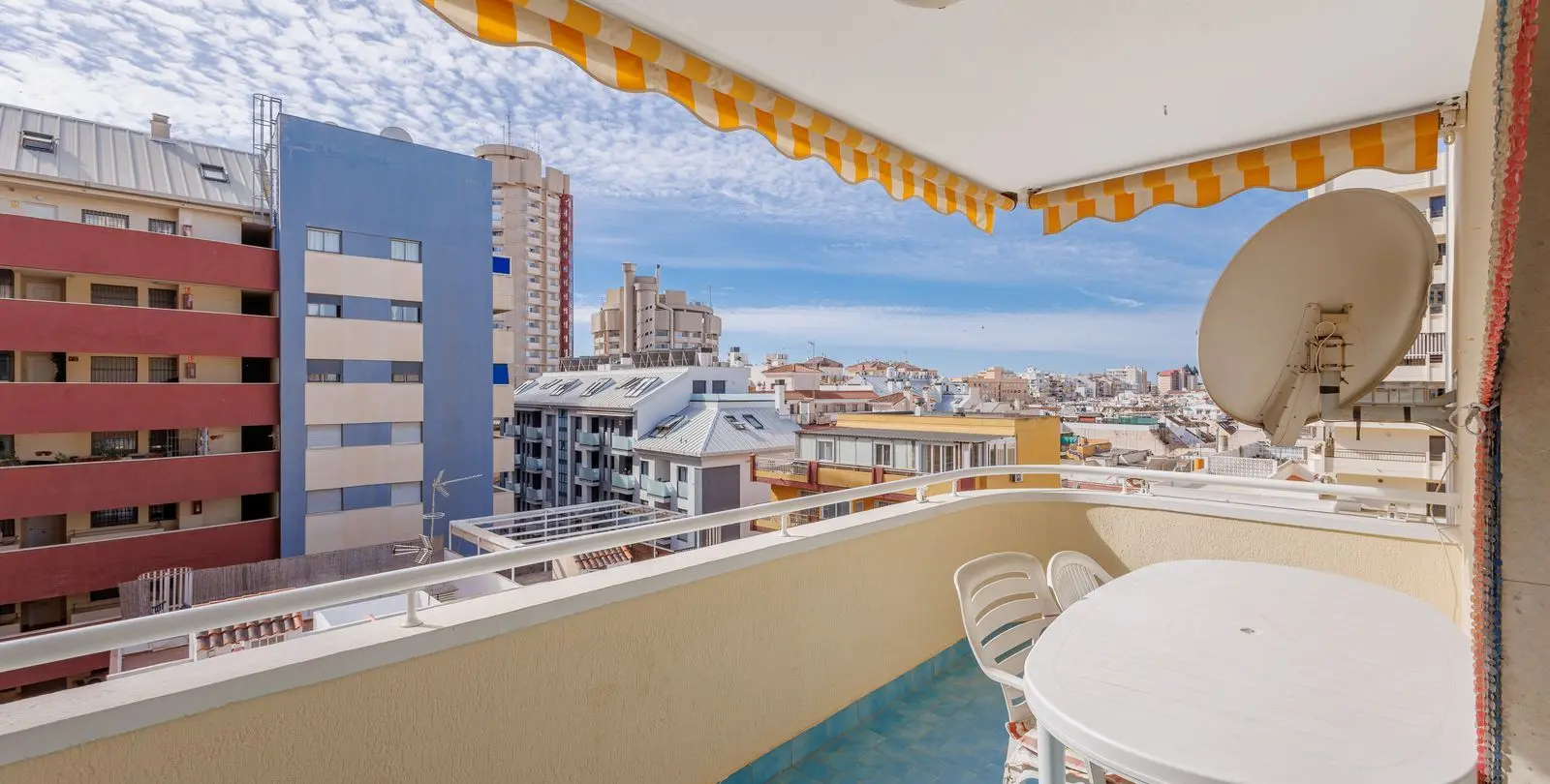 Venta de apartamento en planta media en Fuengirola 18