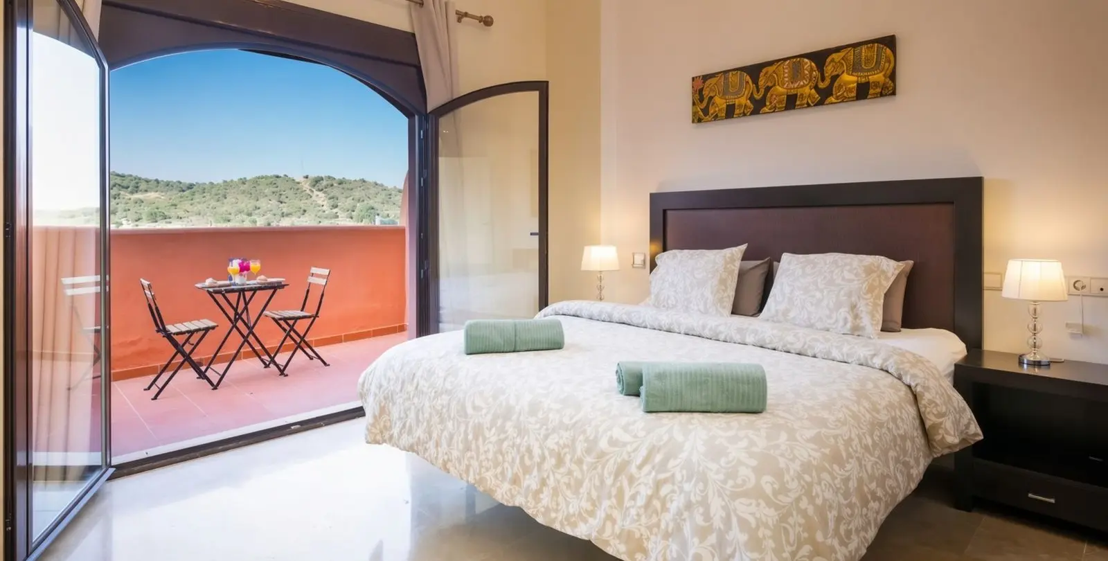 Sale of penthouse duplex in Estepona 8