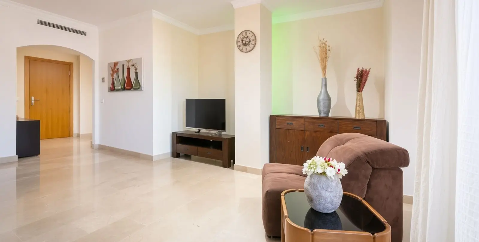 Sale of penthouse duplex in Estepona 15
