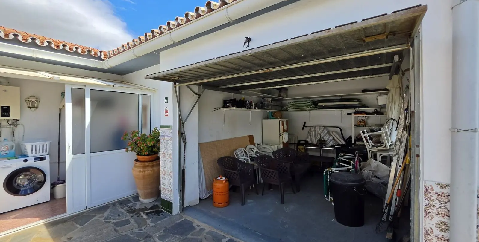 Продажа  отдельно стоящей виллы в Estepona 14