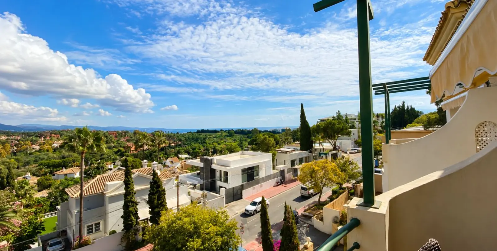 Sale of middle floor apartment in Nueva Andalucía 20