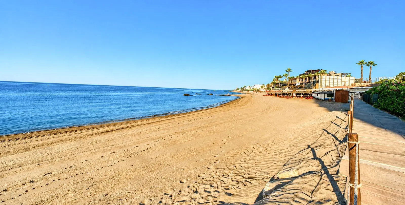 Sale of penthouse in Riviera del Sol 4