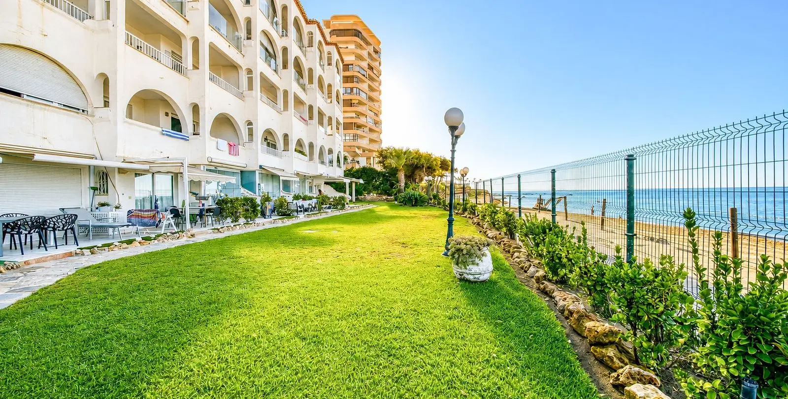 Sale of penthouse in Riviera del Sol 28