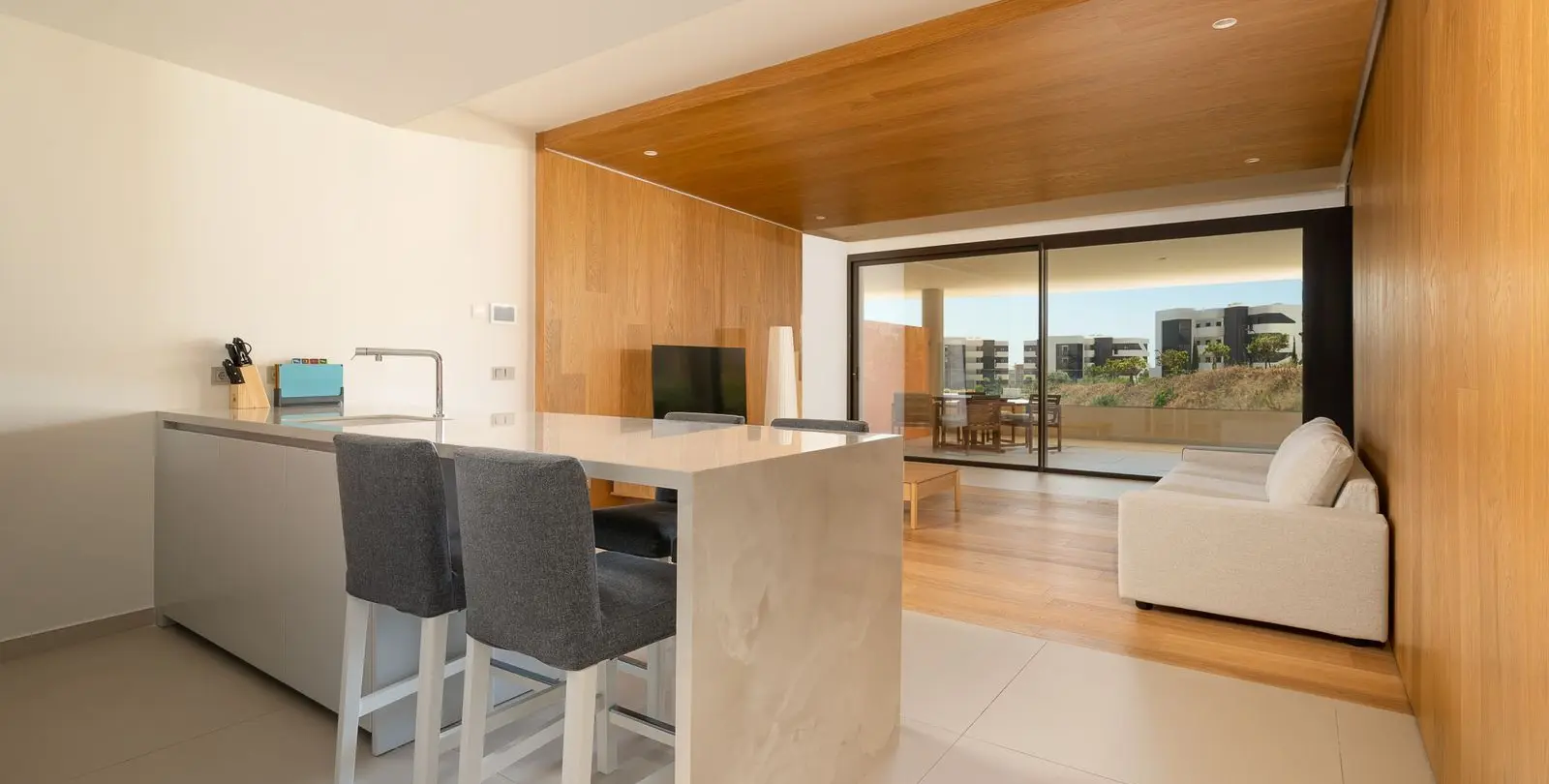 Продажа апартаментов на среднем этаже в Fuengirola 2