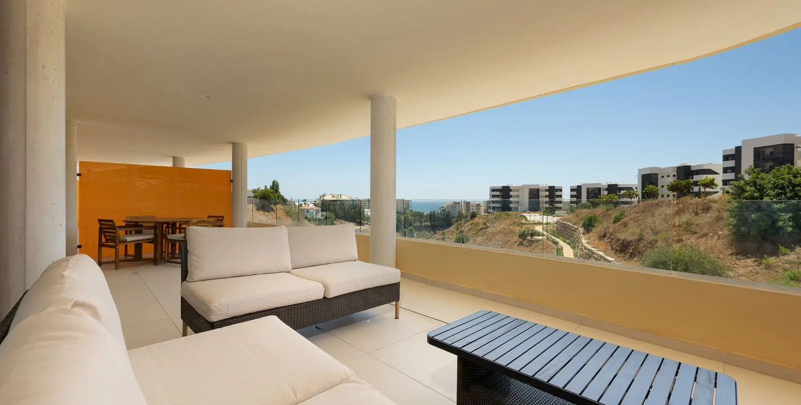 Продажа апартаментов на среднем этаже в Fuengirola 9