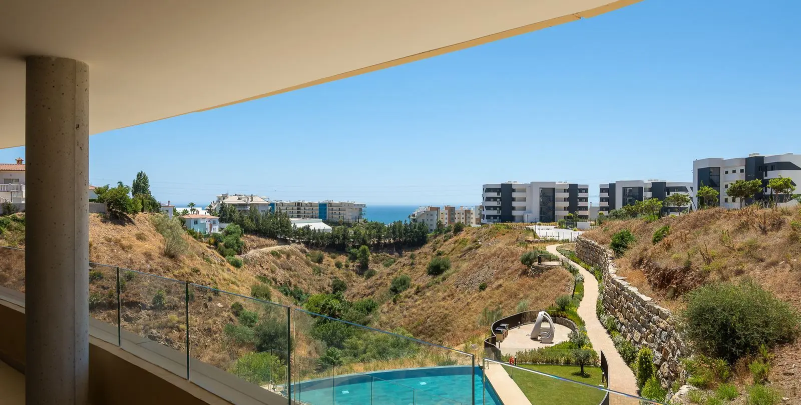 Продажа апартаментов на среднем этаже в Fuengirola 13
