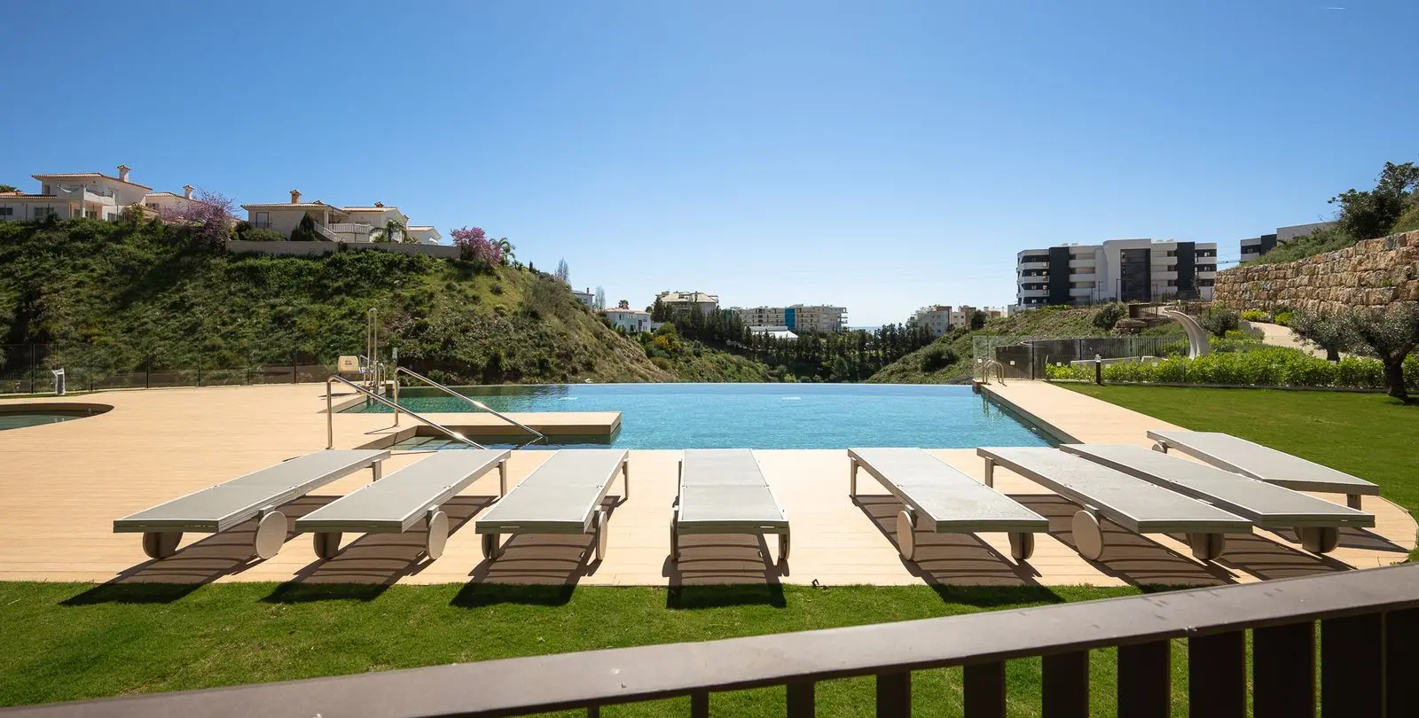 Продажа апартаментов на среднем этаже в Fuengirola 26