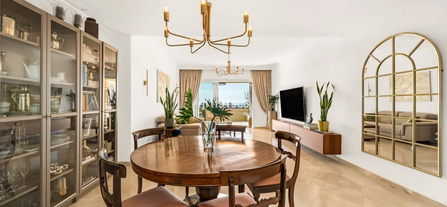 Venta de apartamento en planta media en Elviria 1