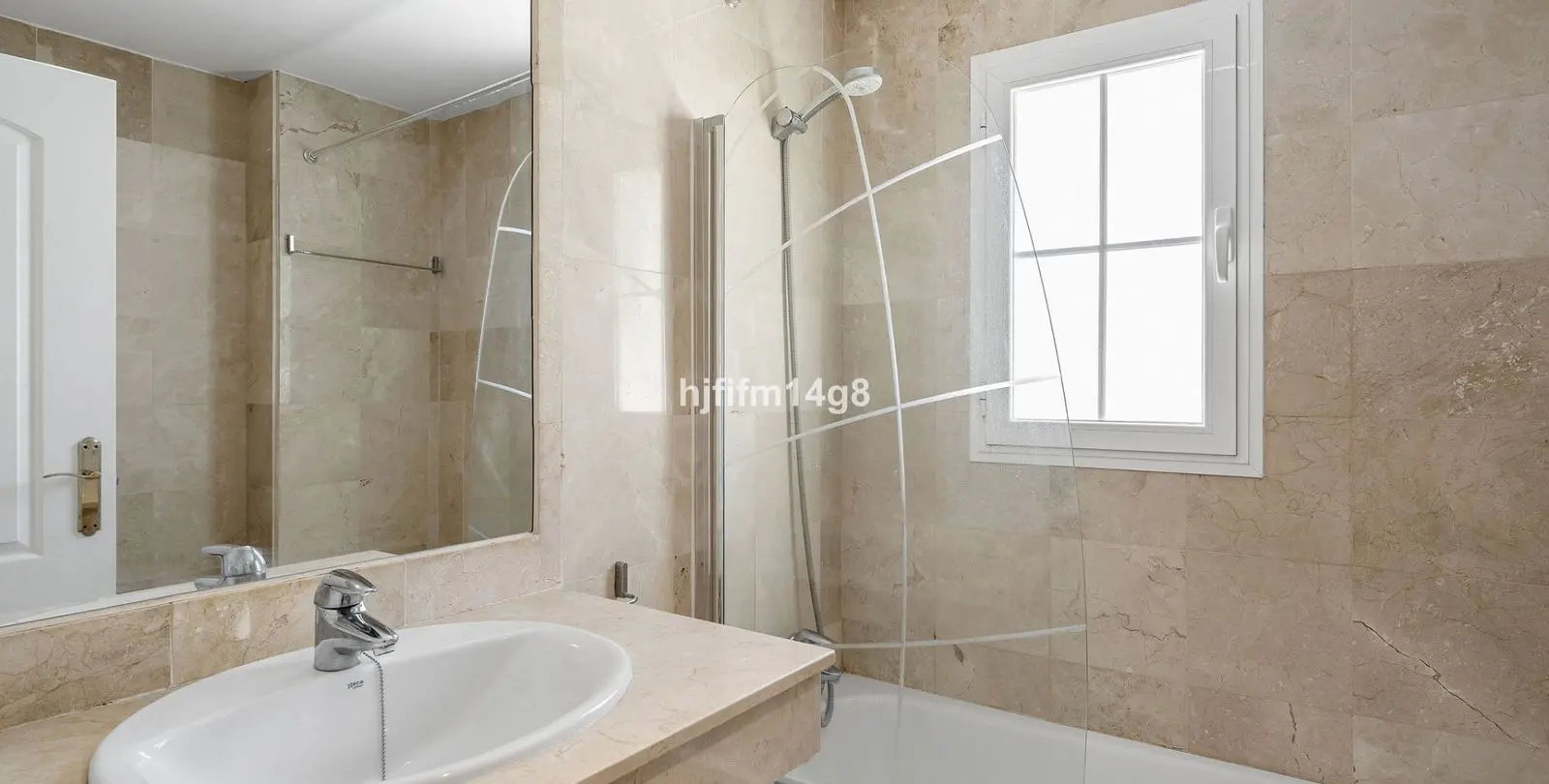 Sale of townhouse in Nueva Andalucía 13