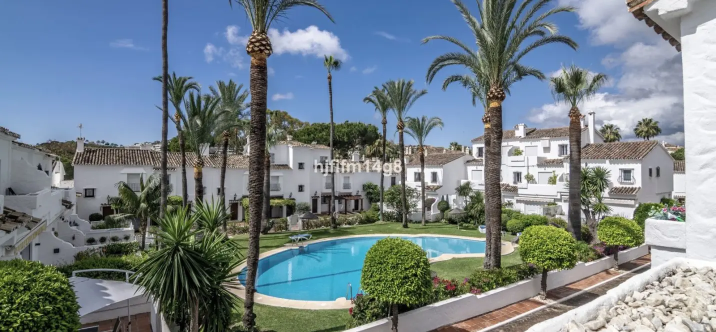 Продажа таунхауса в Nueva Andalucía 1