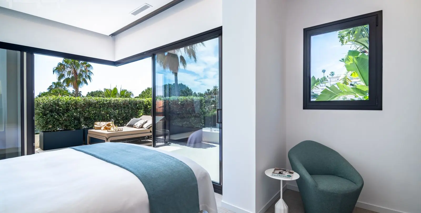Продажа двухуровневого пентхауса в Carib Playa 15