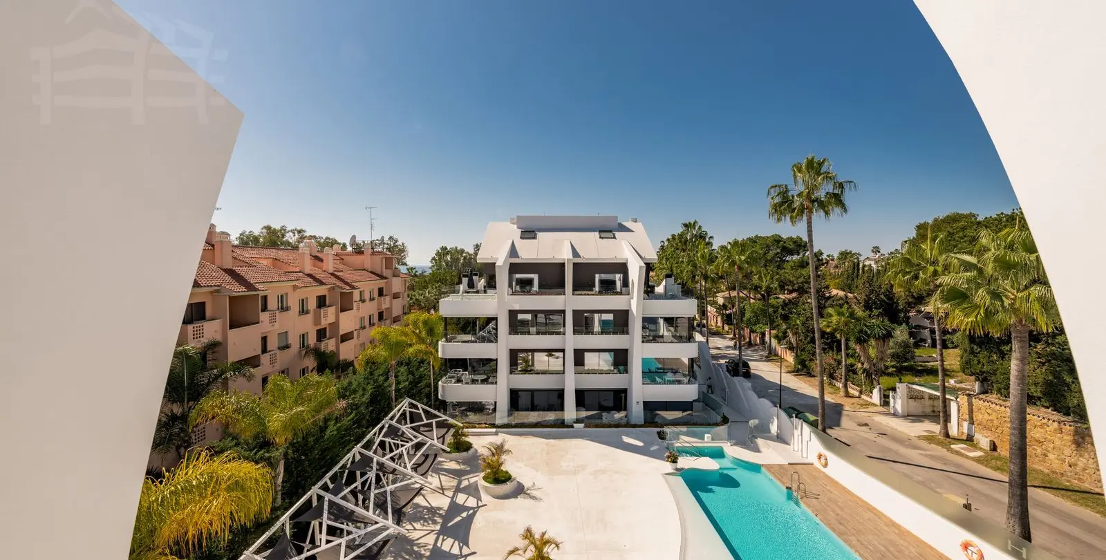 Продажа двухуровневого пентхауса в Carib Playa 38