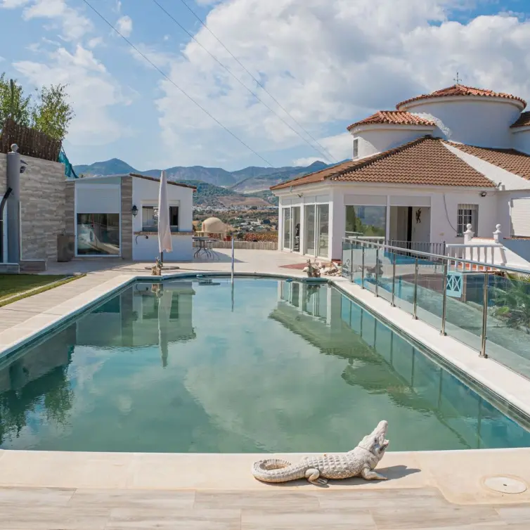 Venta de villa independiente en Alhaurín de la Torre