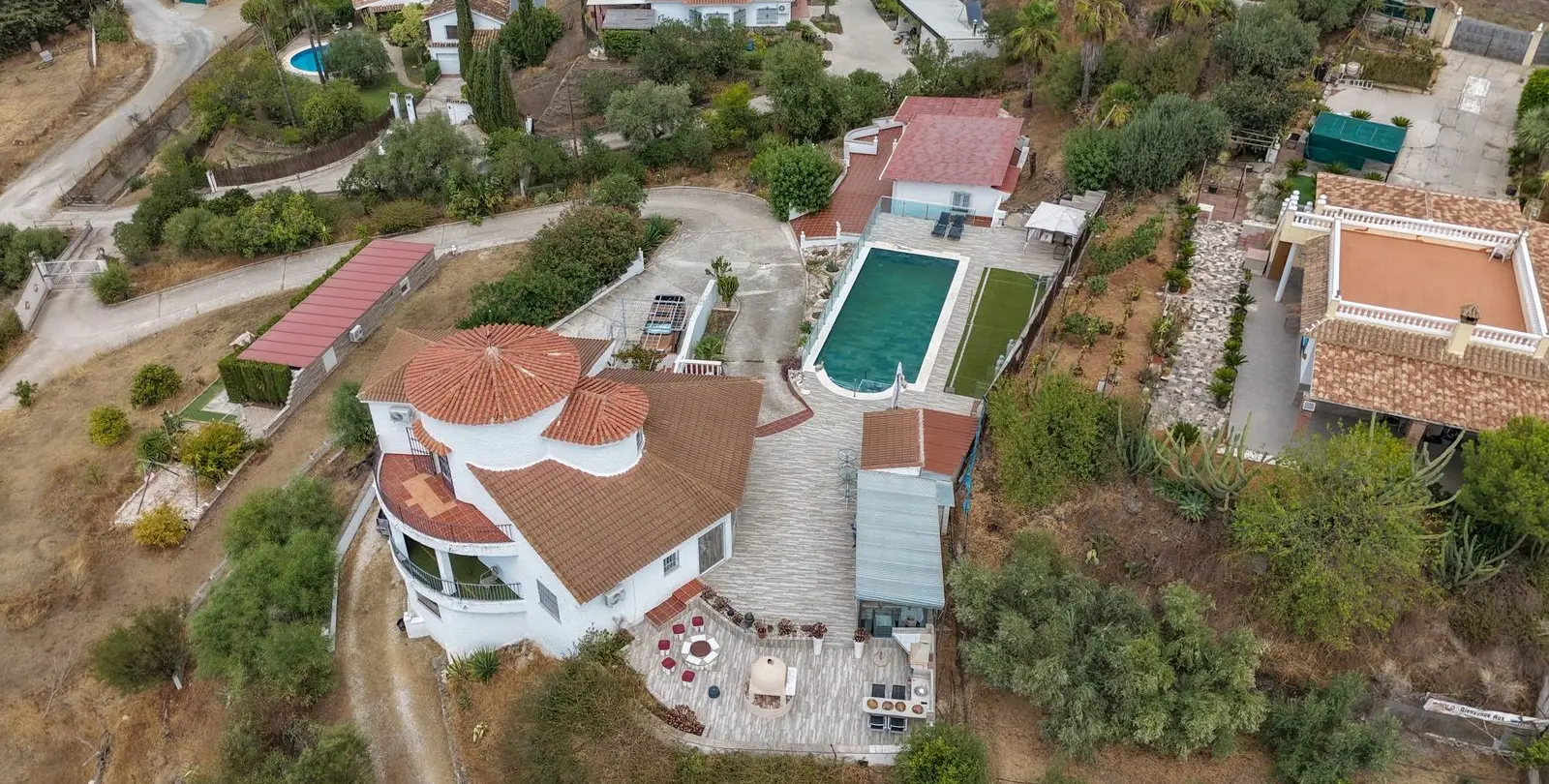 Продажа  отдельно стоящей виллы в Alhaurín de la Torre 5