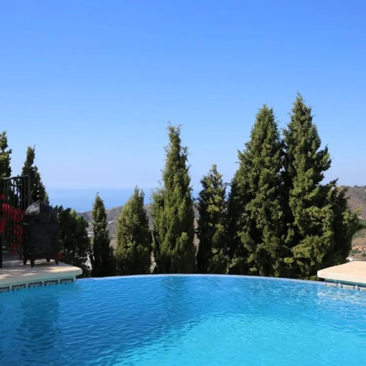 Venta de villa independiente en Torrox