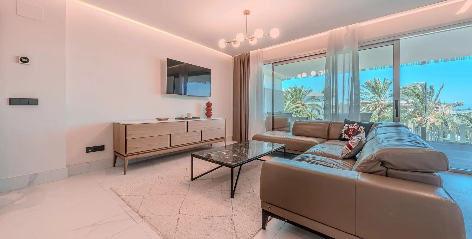 Продажа апартаментов на среднем этаже в San Pedro de Alcántara 10