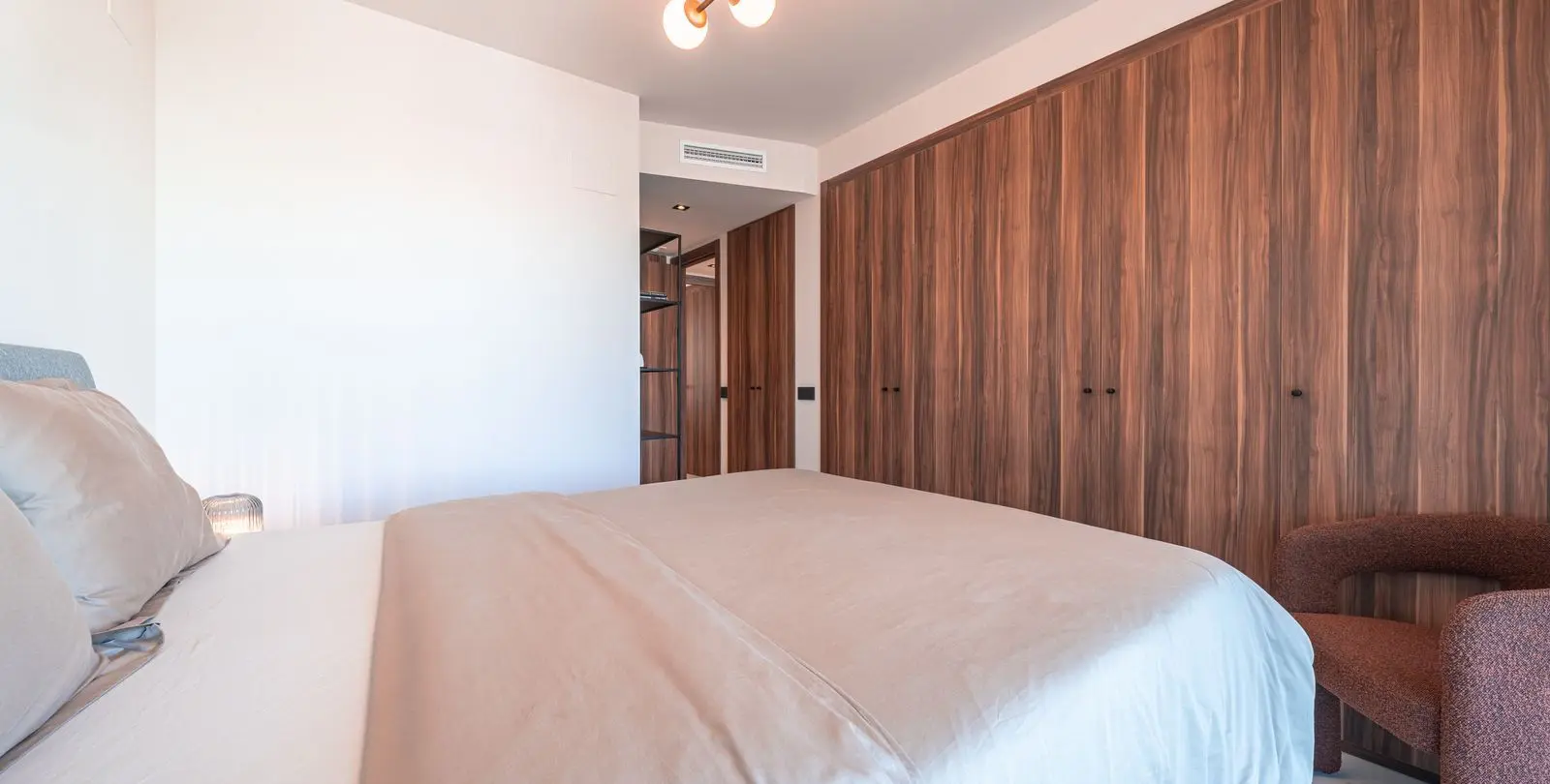 Продажа апартаментов на среднем этаже в San Pedro de Alcántara 13