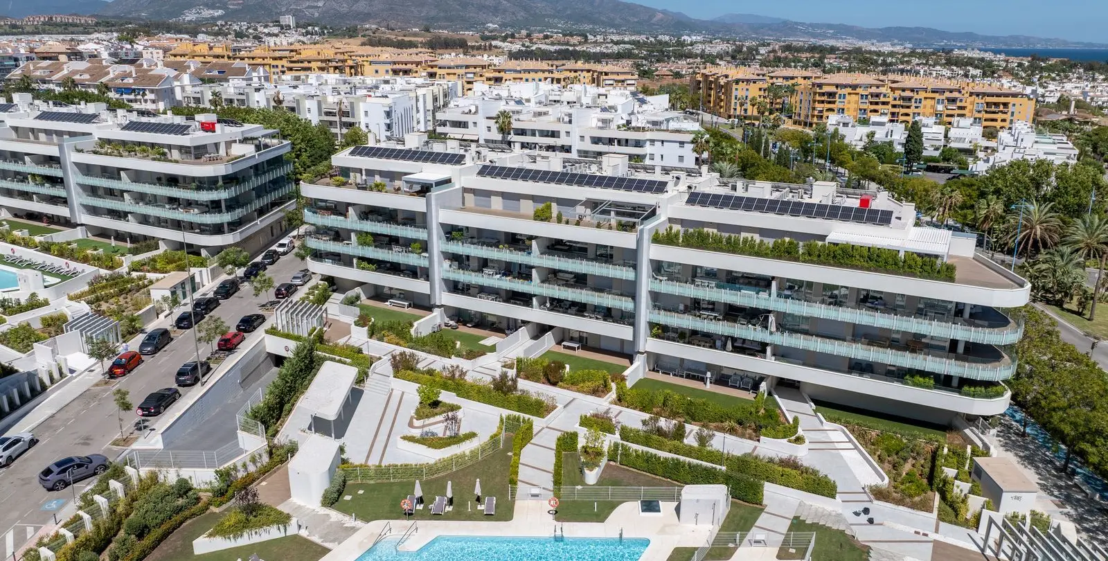 Продажа апартаментов на среднем этаже в San Pedro de Alcántara 33