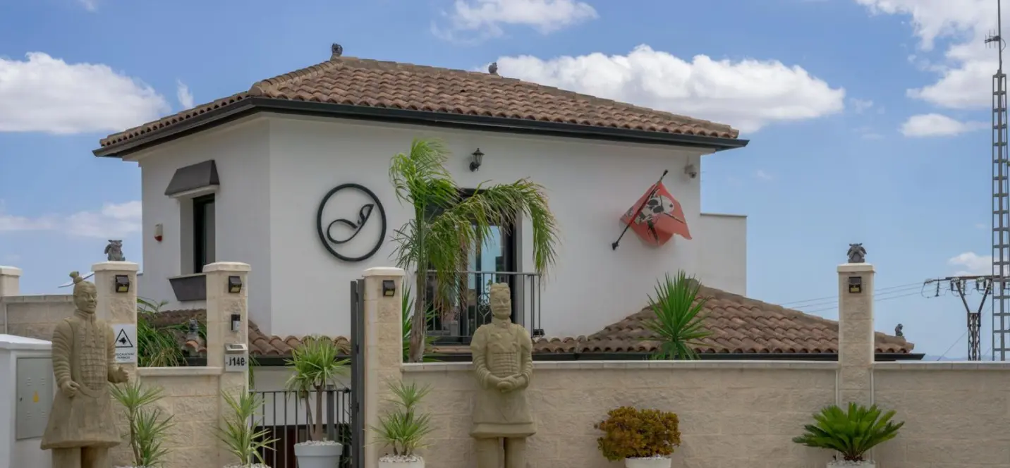 Venta de villa independiente en Casarabonela 0