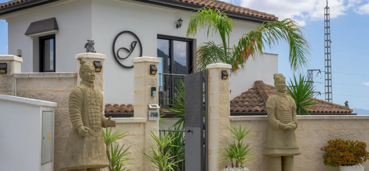 Venta de villa independiente en Casarabonela 1