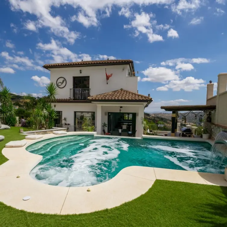 Venta de villa independiente en Casarabonela