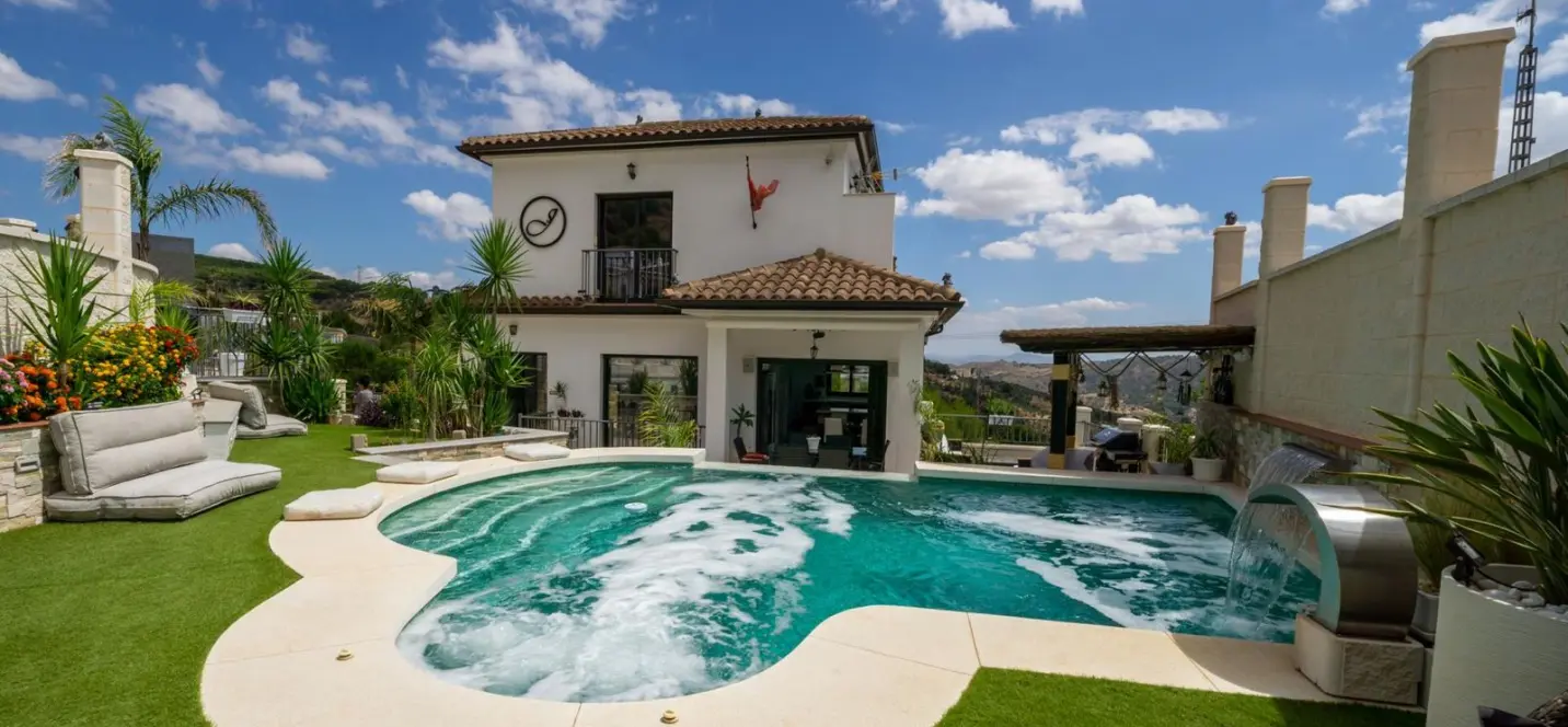 Venta de villa independiente en Casarabonela 3