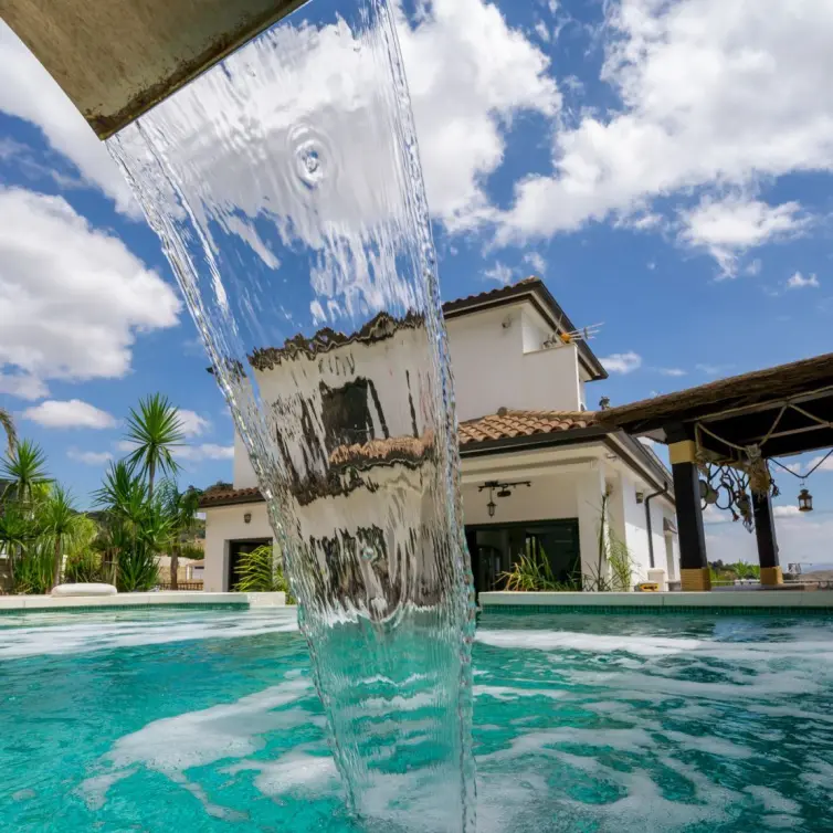 Venta de villa independiente en Casarabonela