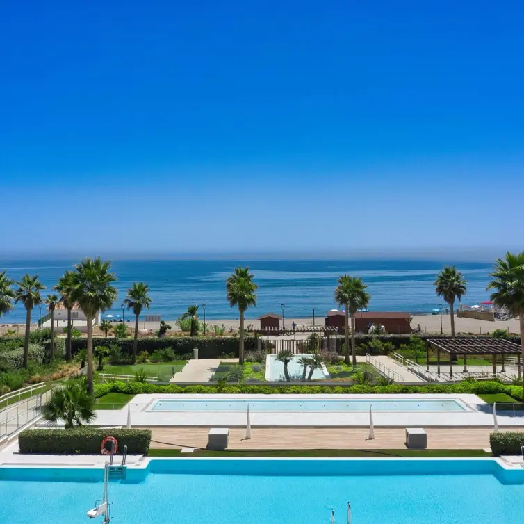 Venta de apartamento en planta baja en Estepona