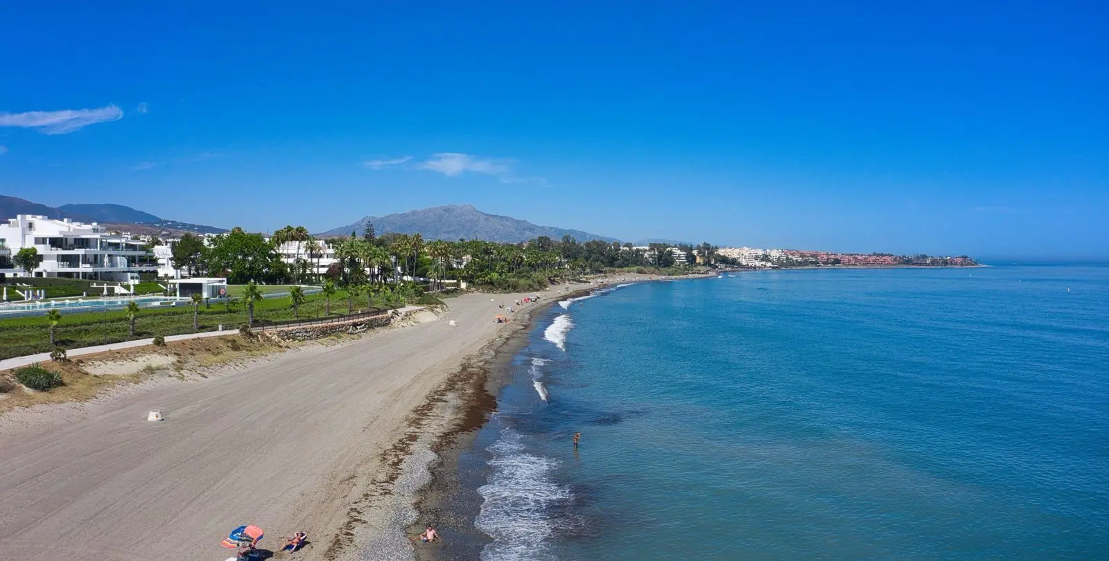 Долгосрочная аренда апартаментов на первом этаже в Estepona 40