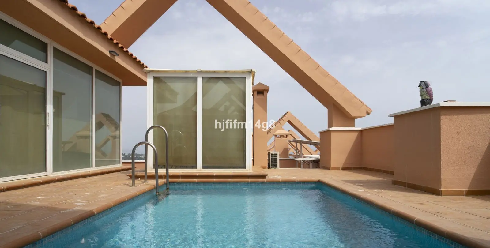 Sale of penthouse in Nueva Andalucía 1