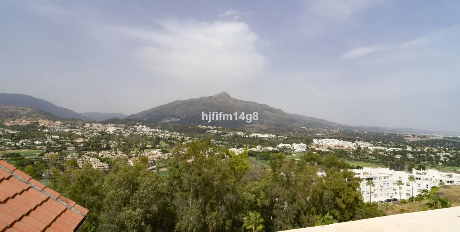 Sale of penthouse in Nueva Andalucía 4