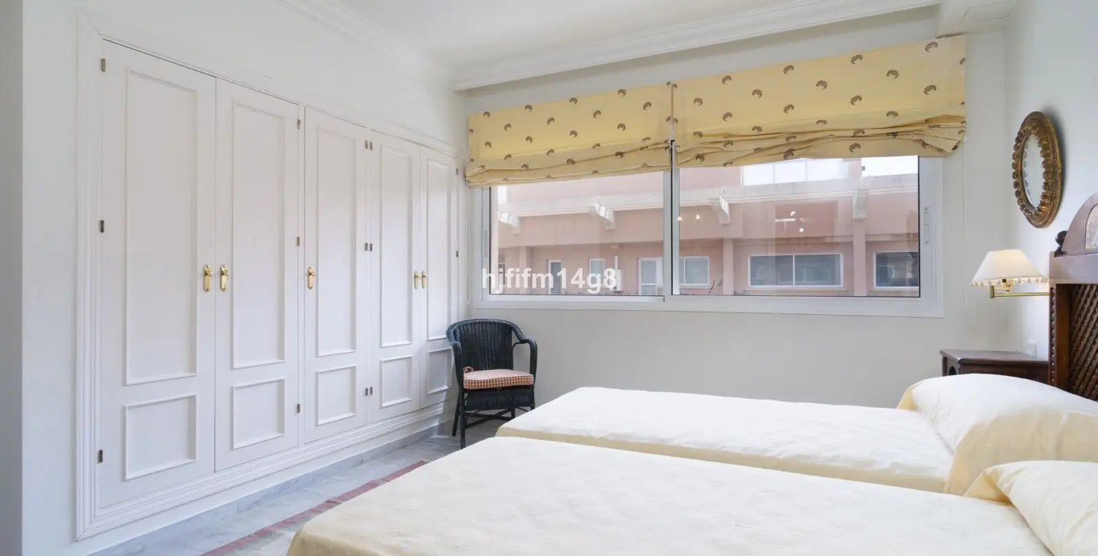Sale of penthouse in Nueva Andalucía 15