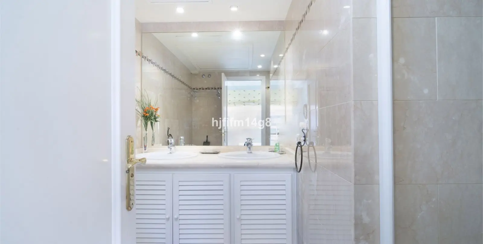 Sale of penthouse in Nueva Andalucía 16
