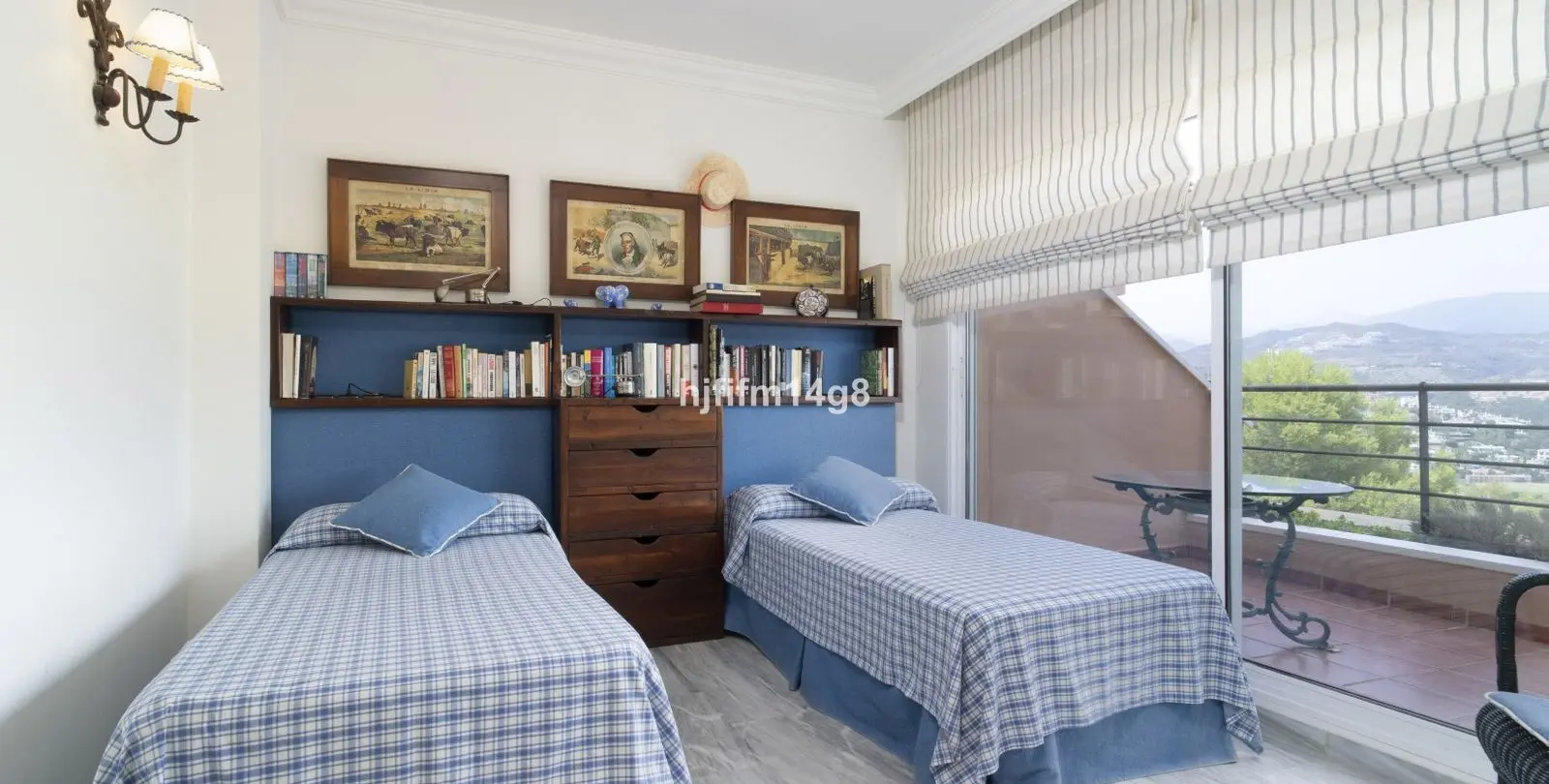 Sale of penthouse in Nueva Andalucía 18