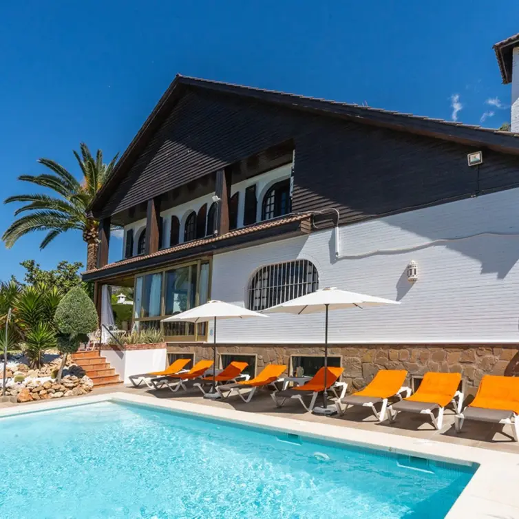 Venta de villa independiente en Marbella