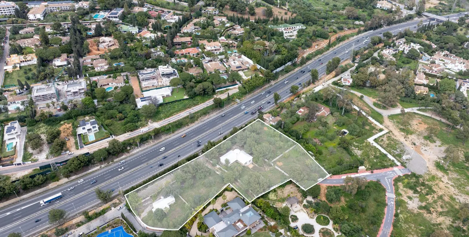 Sale of residential plot in The Golden Mile 3