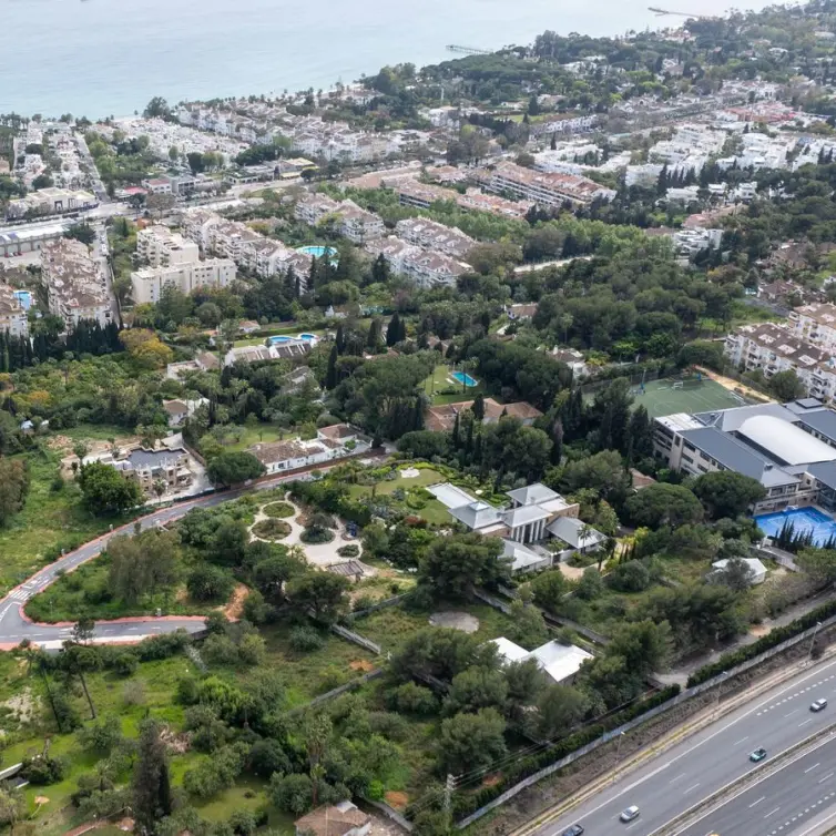 Venta de parcela residencial en The Golden Mile