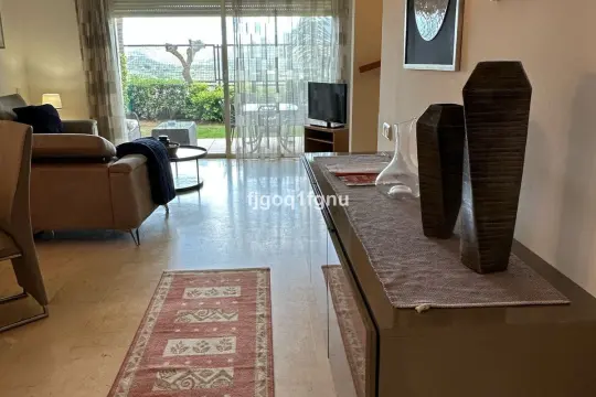 Image 6 thumb