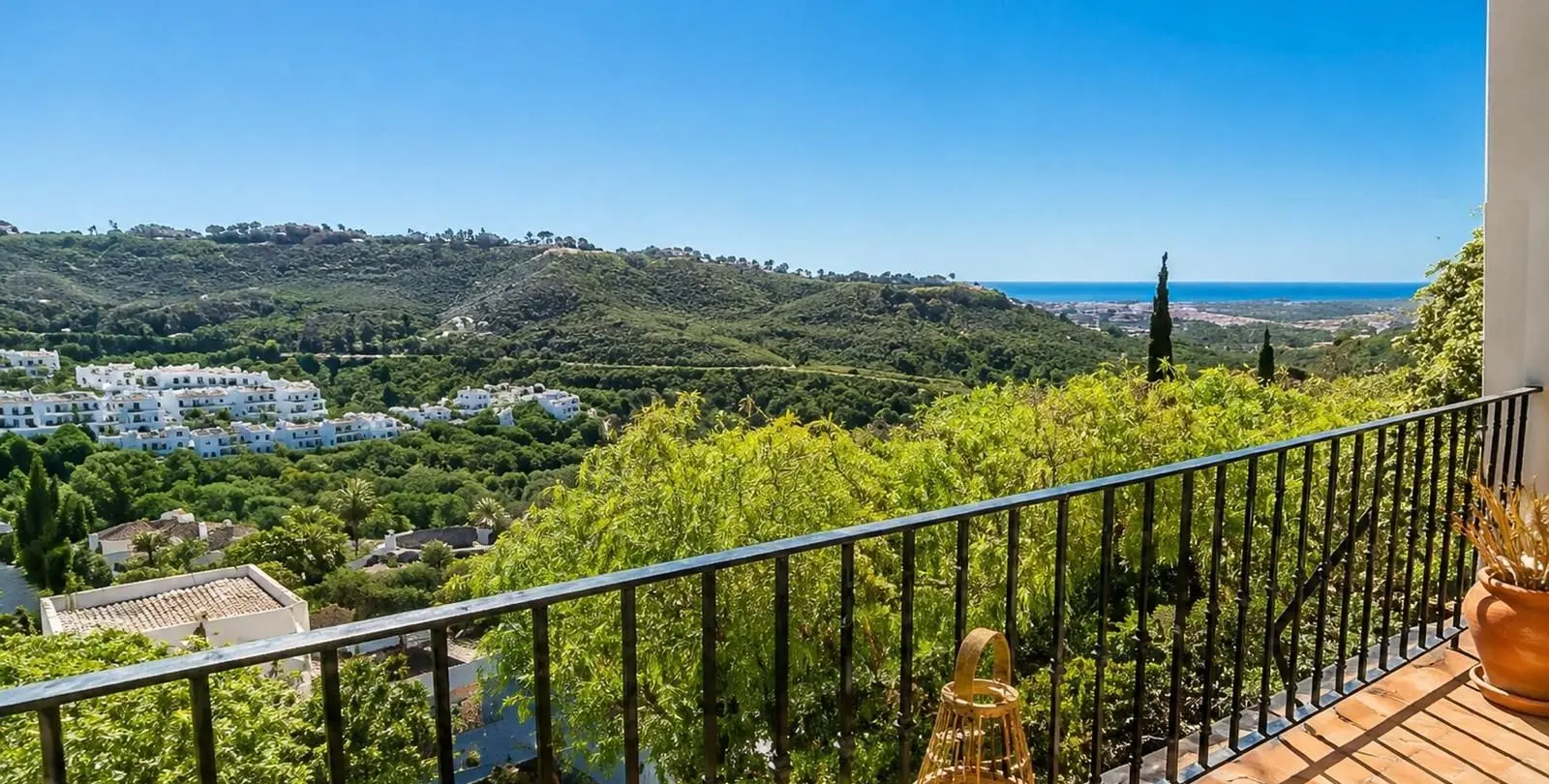 Sale of ground floor apartment in Los Arqueros 1
