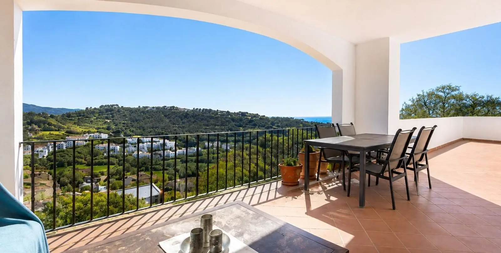 Sale of ground floor apartment in Los Arqueros 3