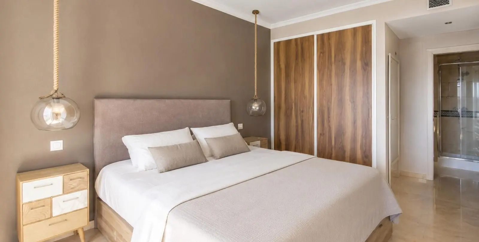 Sale of ground floor apartment in Los Arqueros 7