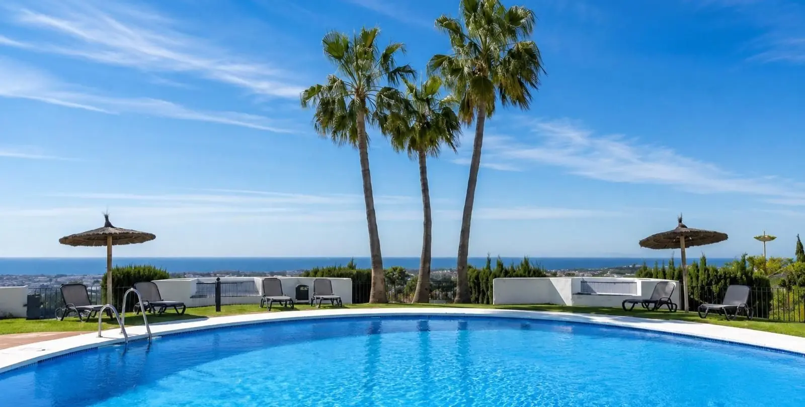 Sale of ground floor apartment in Los Arqueros 10