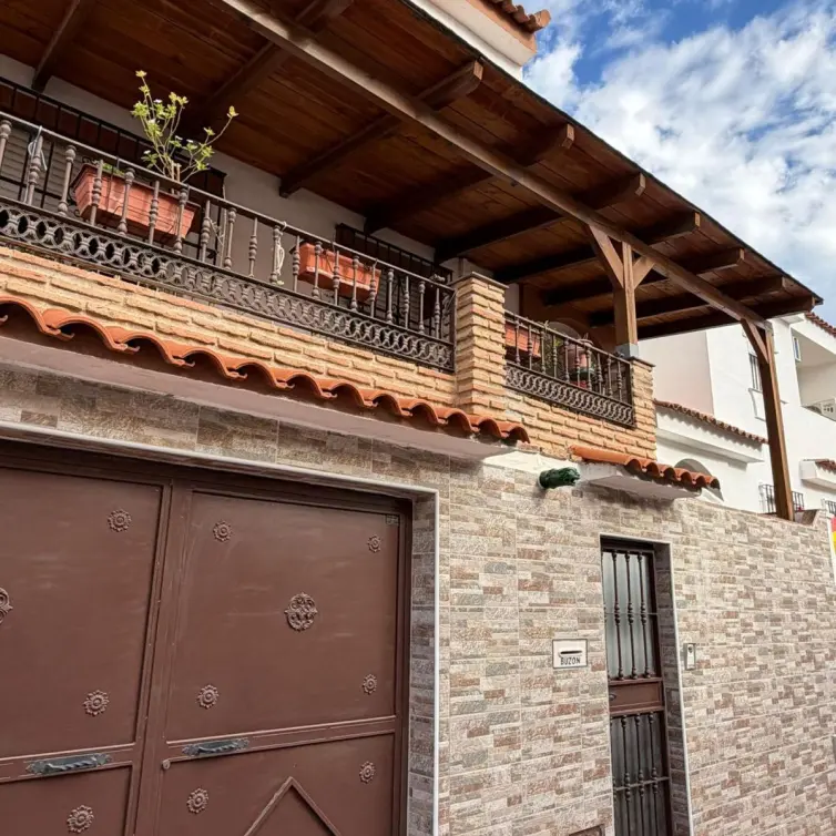 Sale of townhouse in Churriana