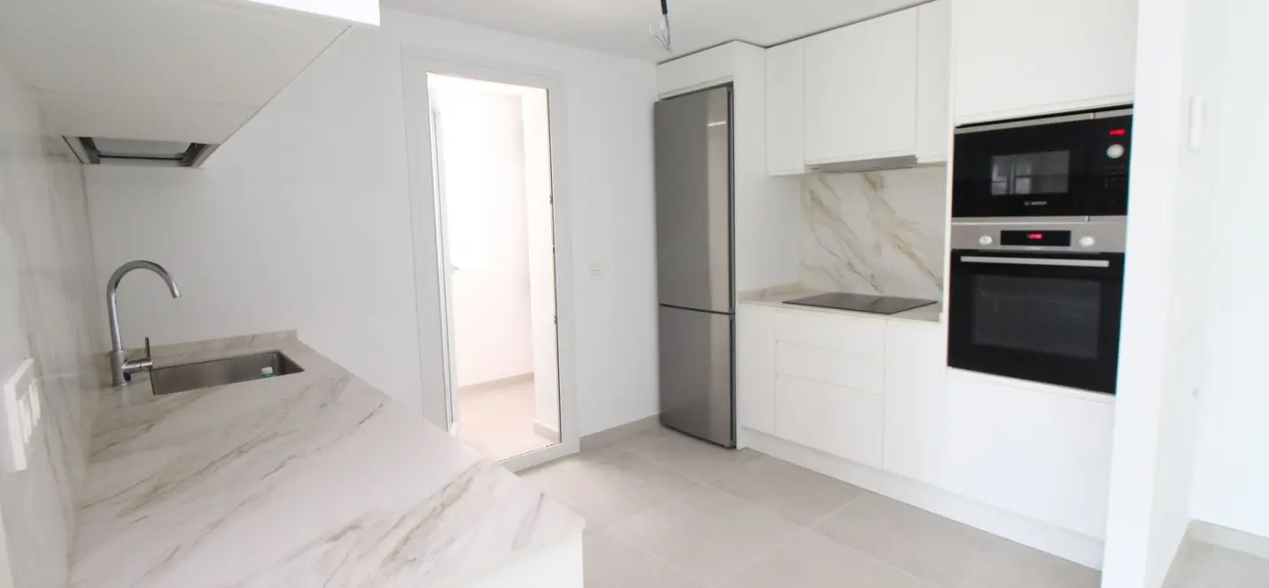 Venta de apartamento en planta baja en La Cala de Mijas 2